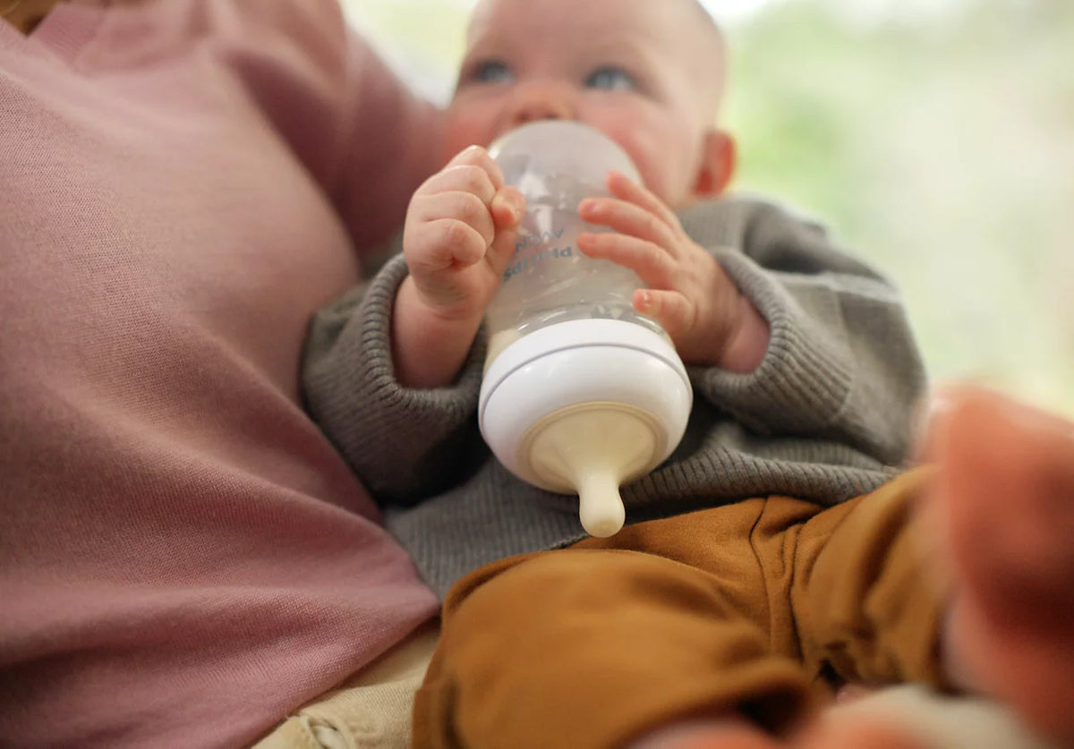 Mamadera natural response Avent 260ml 1m+