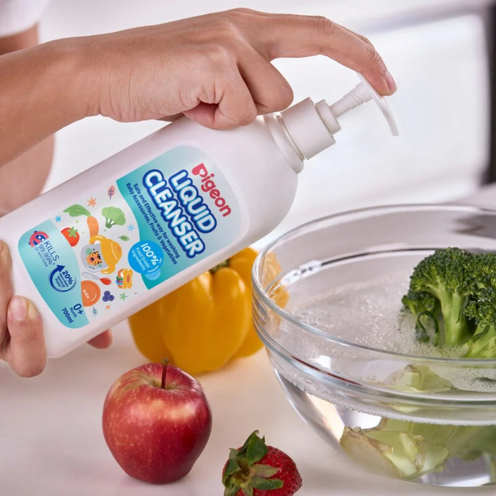 Limpiador mamaderas y accesorios bebé Pigeon dosificador 700 ml
