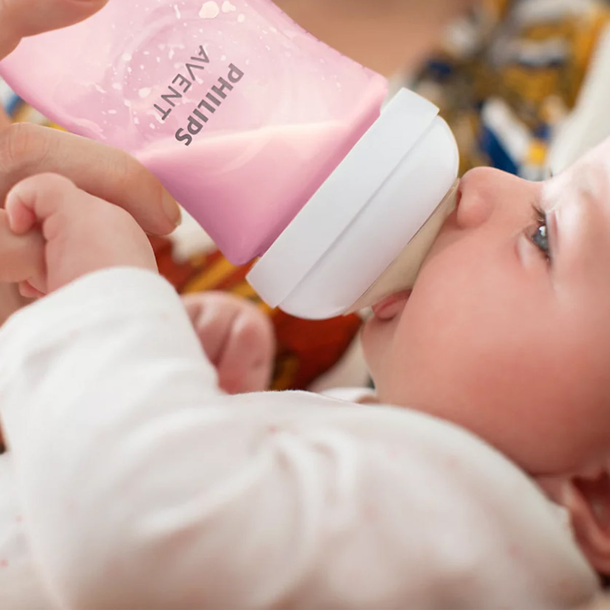Mamadera natural response Avent 260ml 1m+ Rosada